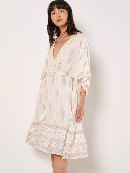 APRICOT Dresses & Skirts - ❤️🔥NWT Apricot Cream Gold Foil Tassel Embroidered Sequin V-Neck Boho Midi Dress